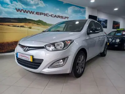 Hyundai i20 2014 - 9890 EUR, 101619 km - AUTO.MOTO.pt - 101619km - foto 3 de 41