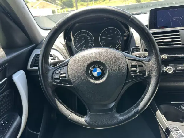 BMW 116 2012 - 10900 EUR, 245000 km - AUTO.MOTO.pt - 245000km - foto 30 de 51