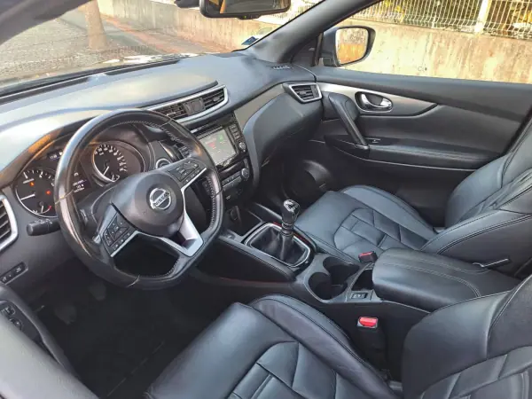 Nissan Qashqai 2020 - 20990 EUR, 139000 km - AUTO.MOTO.pt - 139000km - foto 10 de 19