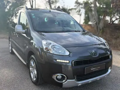 Peugeot Partner 2014 - 11999 EUR, 150000 km - 150000km - foto 8 de 20
