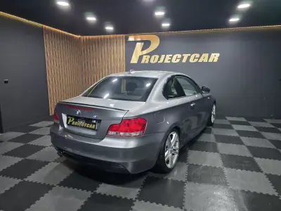BMW 120 2009 - 13900 EUR, 220000 km - AUTO.MOTO.pt - 220000km - foto 5 de 16