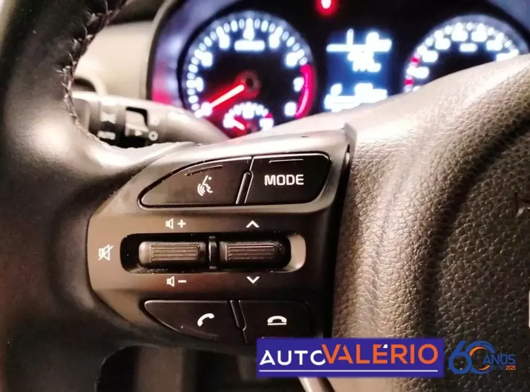 Kia Stonic 2021 - 14950 EUR, 58240 km - AUTO.MOTO.pt - 58240km - foto 18 de 29
