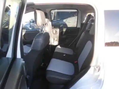 Fiat Panda 2021 - 11500 EUR, 83357 km - AUTO.MOTO.pt - 83357km - foto 9 de 11