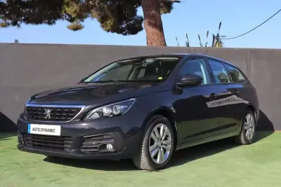 Peugeot 308 SW 2018 - 13000 EUR, 154910 km - AUTO.MOTO.pt - 154910km - foto 2 de 6
