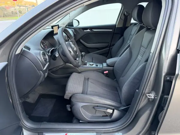 Audi A3 Limousine 2016 - 16800 EUR, 187641 km - AUTO.MOTO.pt - 187641km - foto 19 de 19