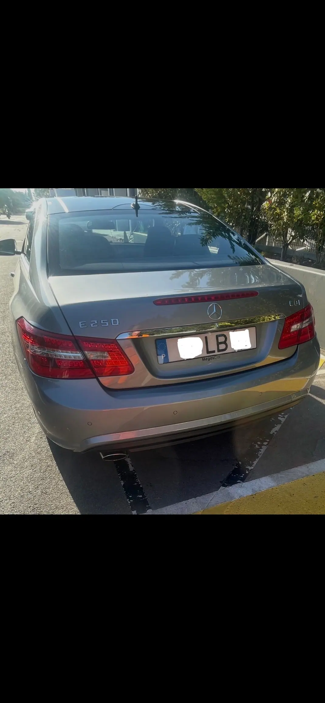 Mercedes-Benz E 250 2010 - 18000 EUR, 175000 km - 175000km - foto 12 de 15