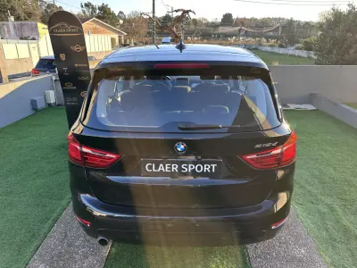 BMW 216 Gran Tourer 2015 - 13900 EUR, 145000 km - AUTO.MOTO.pt - 145000km - foto 12 de 53