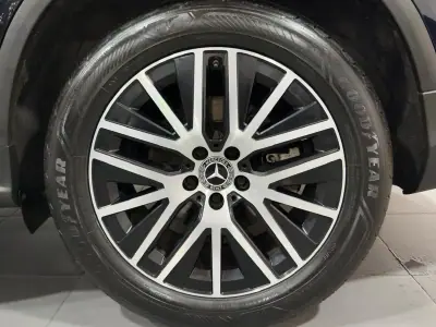 Mercedes-Benz GLC 300 2021 - 52500 EUR, 117200 km - AUTO.MOTO.pt - 117200km - foto 8 de 21