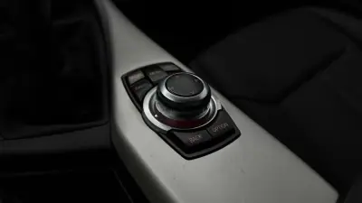 BMW 116 2016 - 13490 EUR, 184000 km - AUTO.MOTO.pt - 184000km - foto 23 de 31
