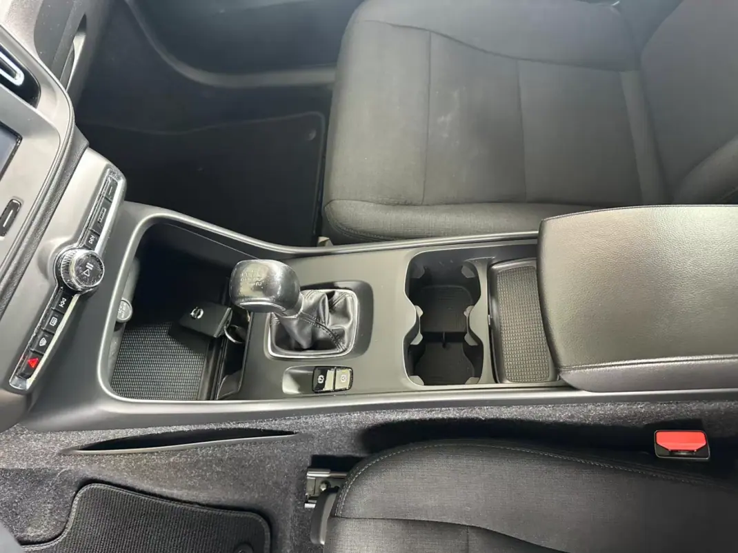 Volvo XC 40 2019 - 24900 EUR, 91623 km - AUTO.MOTO.pt - 91623km - foto 21 de 29