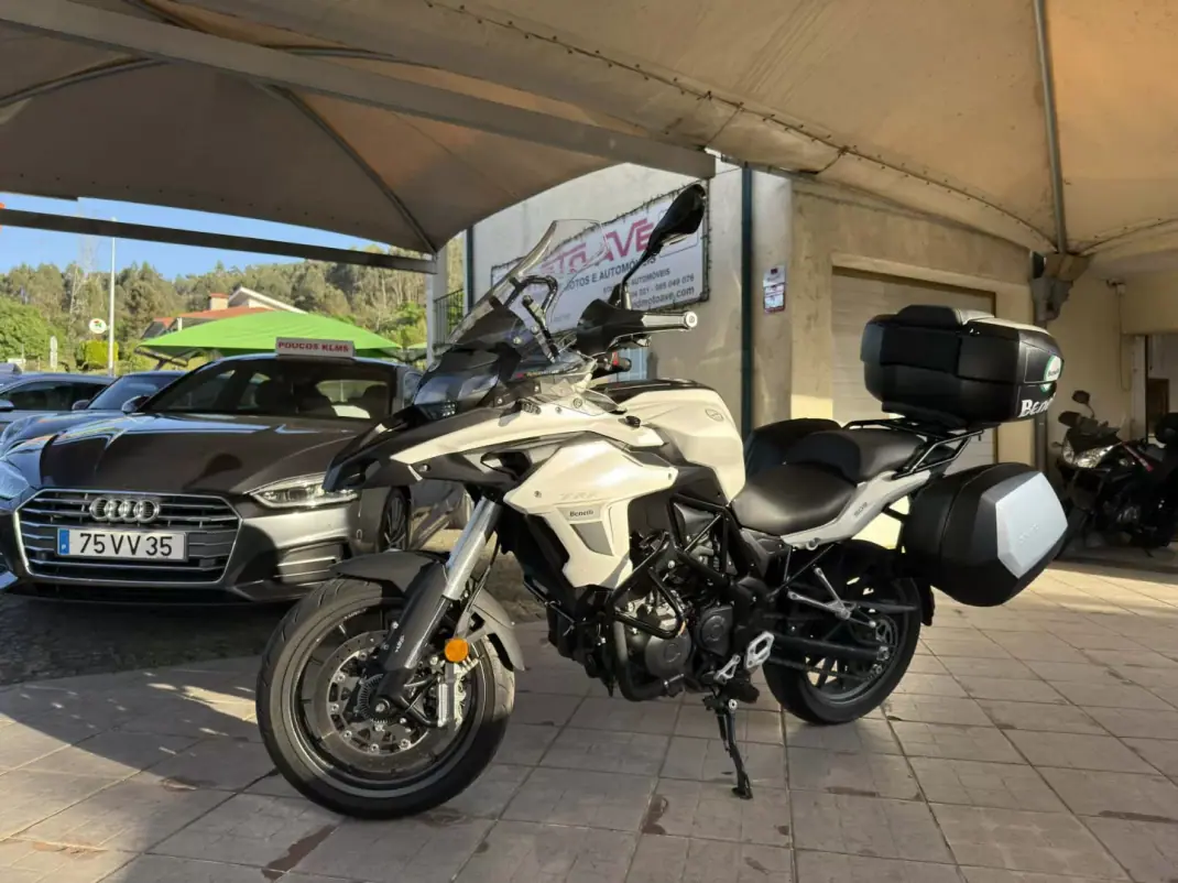 Benelli TRK 502 2018 - 4450 EUR, 19295 km - AUTO.MOTO.pt - 19295km - foto 1 de 17
