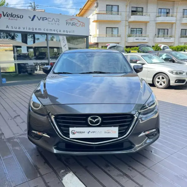 Mazda 3 2017 - 9750 EUR, 193000 km - AUTO.MOTO.pt - 193000km - foto 2 de 12
