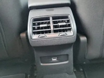 Citroën C4 2025 - 23900 EUR, 23477 km - AUTO.MOTO.pt - 23477km - foto 15 de 28