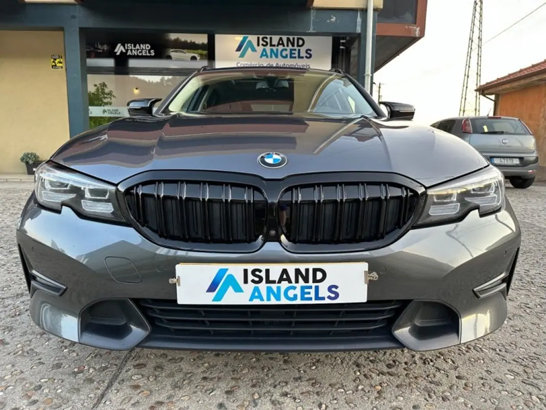 BMW 320 2019 - 32999 EUR, 160700 km - AUTO.MOTO.pt - 160700km - foto 3 de 60