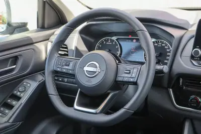 Nissan Qashqai 2023 - 20990 EUR, 56190 km - AUTO.MOTO.pt - 56190km - foto 21 de 31