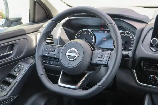 Nissan Qashqai 2023 - 20990 EUR, 56190 km - AUTO.MOTO.pt - 56190km - foto 21 de 31