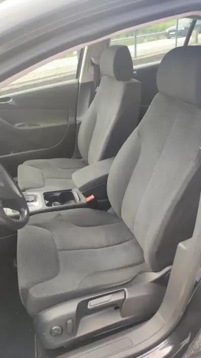 Volkswagen Passat 2006 - 5387 EUR, 457987 km - AUTO.MOTO.pt - 457987km - foto 3 de 11