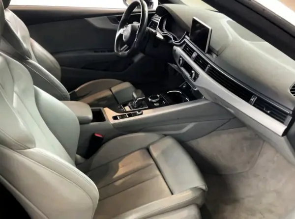 Audi A5 Cabrio 2017 - 31500 EUR, 92411 km - AUTO.MOTO.pt - 92411km - foto 3 de 4