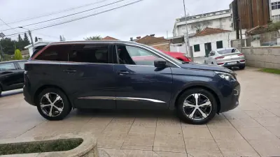 Peugeot 5008 2019 - 17990 EUR, 131000 km - AUTO.MOTO.pt - 131000km - foto 6 de 30