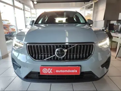 Volvo XC 40 2023 - 37650 EUR, 24400 km - AUTO.MOTO.pt - 24400km - foto 3 de 36