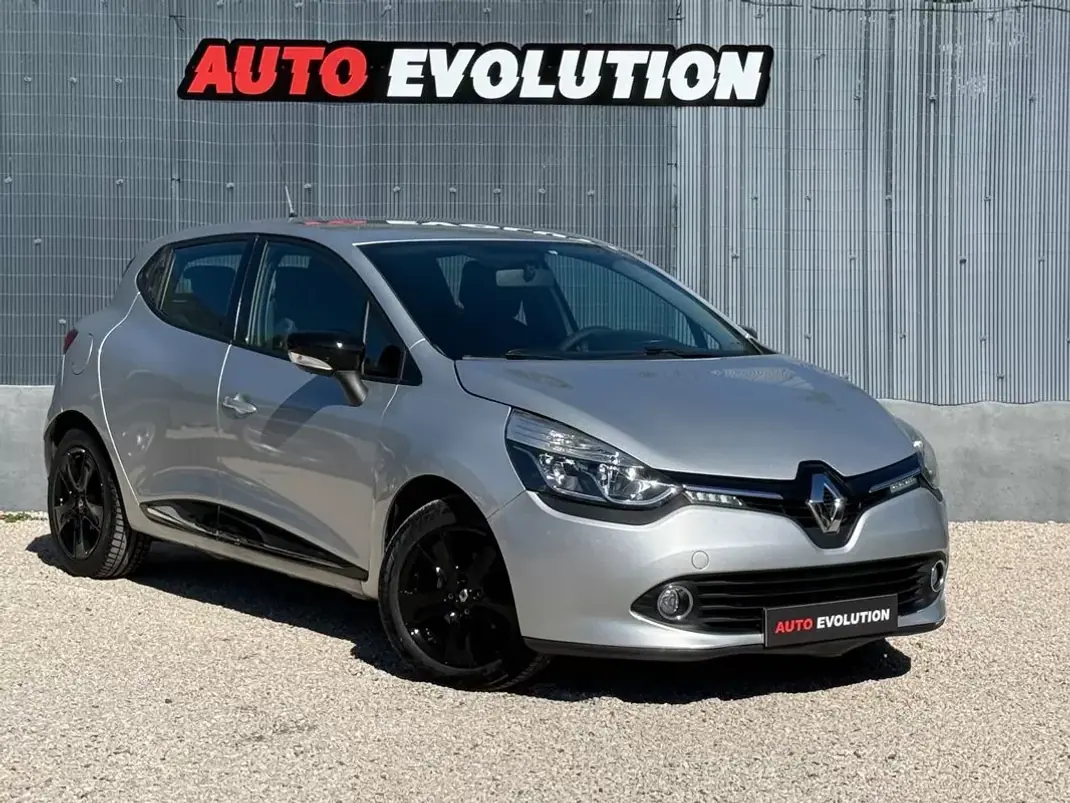 Renault Clio 2015 - 9950 EUR, 155000 km - AUTO.MOTO.pt - 155000km - foto 24 de 24