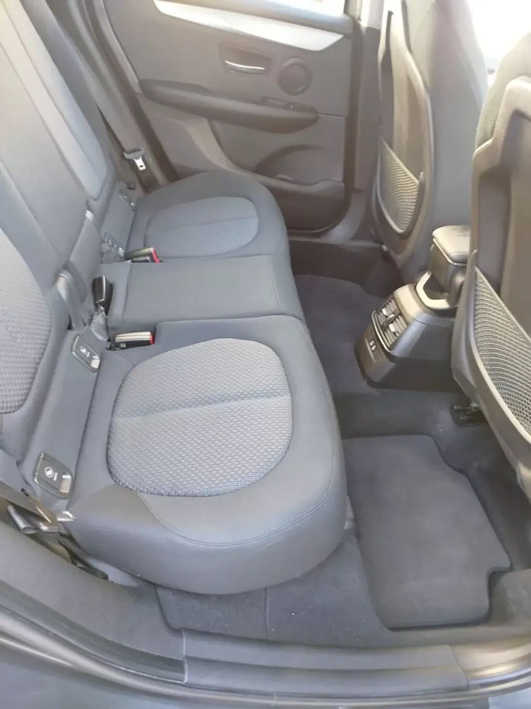 BMW 216 Active Tourer 2019 - 18950 EUR, 47250 km - AUTO.MOTO.pt - 47250km - foto 14 de 20