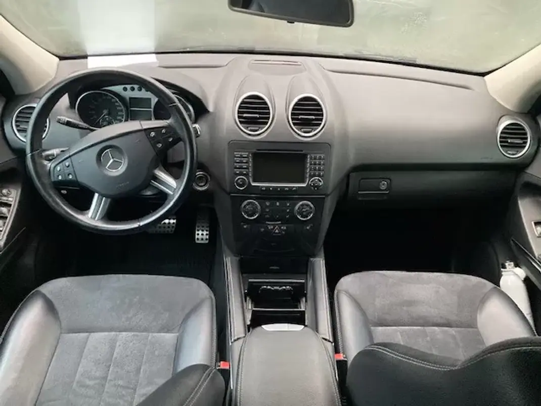 Mercedes-Benz ML 320 2006 - 16890 EUR, 170000 km - AUTO.MOTO.pt - 170000km - foto 17 de 20