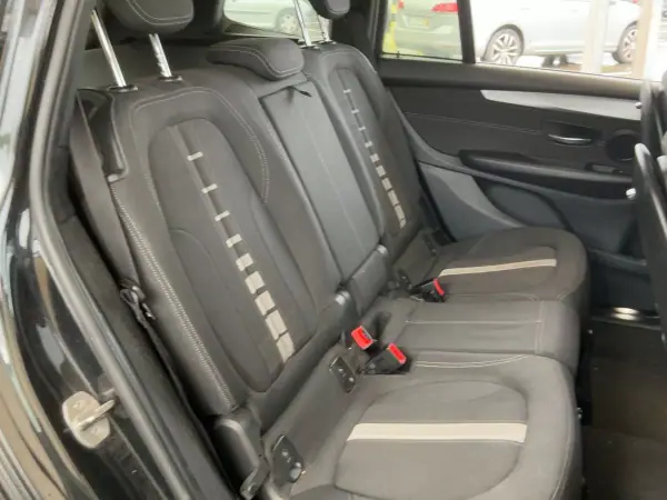 BMW 216 Gran Tourer 2016 - 14900 EUR, 226400 km - AUTO.MOTO.pt - 226400km - foto 8 de 9