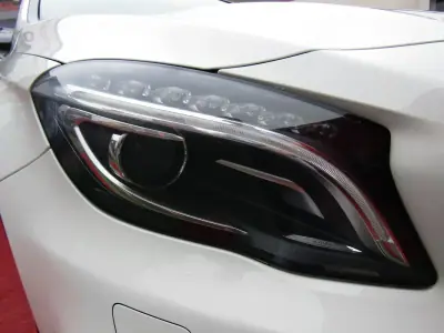 Mercedes-Benz GLA 220 2015 - 23899 EUR, 156920 km - foto 6 de 15