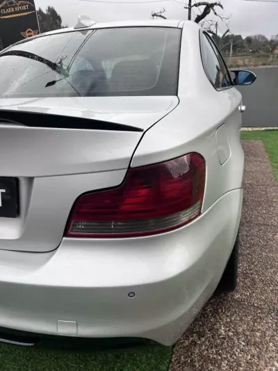 BMW 120 2008 - 12900 EUR, 300000 km - AUTO.MOTO.pt - 300000km - foto 15 de 39