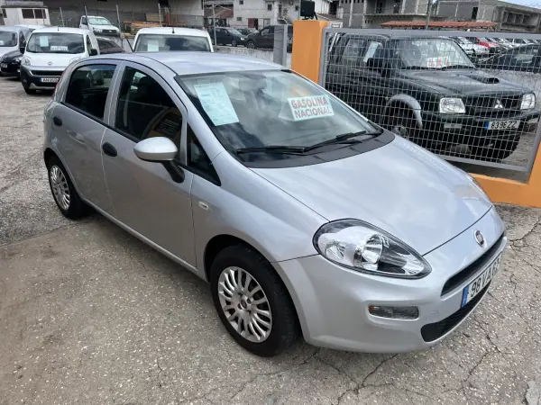 Fiat Punto 2018 - 7950 EUR, 94784 km - 94784km - foto 8 de 20