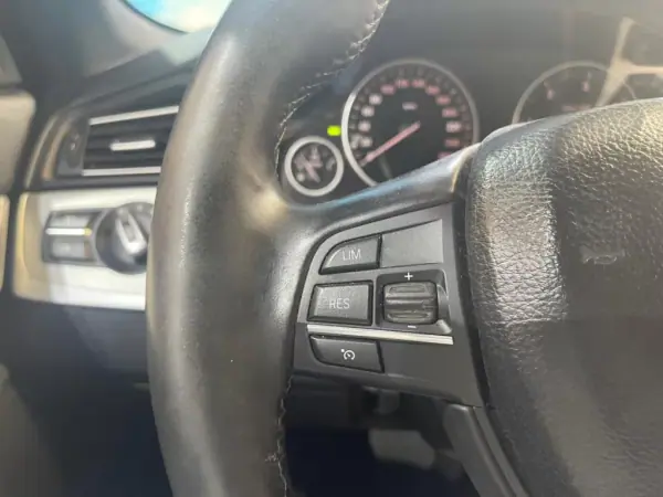 BMW 520 2010 - 15999 EUR, 174000 km - AUTO.MOTO.pt - 174000km - foto 46 de 51
