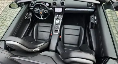 Porsche 718 Boxster 2016 - 64999 EUR, 26000 km - AUTO.MOTO.pt - 26000km - foto 8 de 27
