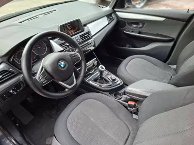 BMW 218 2014 - 8500 EUR, 490000 km - AUTO.MOTO.pt - 490000km - foto 18 de 33
