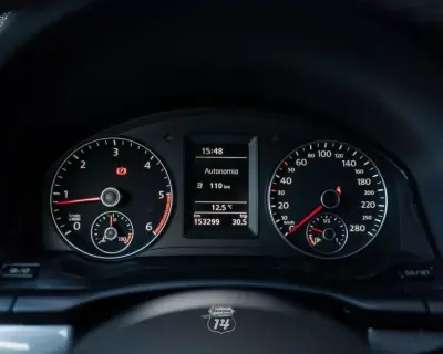 Volkswagen Scirocco 2013 - 16990 EUR, 153299 km - AUTO.MOTO.pt - 153299km - foto 34 de 49