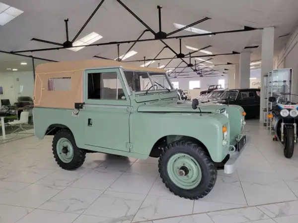 Land Rover Serie III 1973 - 35000 EUR, 87484 km - AUTO.MOTO.pt - 87484km - foto 5 de 47