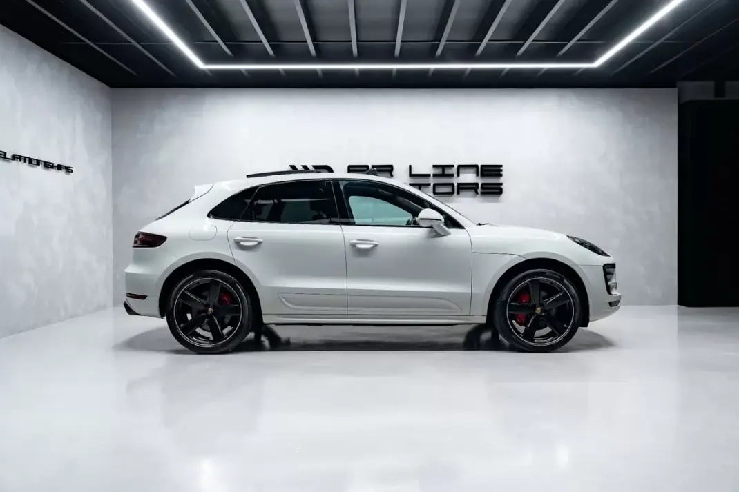 Porsche Macan 2016 - 49950 EUR, 131000 km - AUTO.MOTO.pt - 131000km - foto 7 de 53