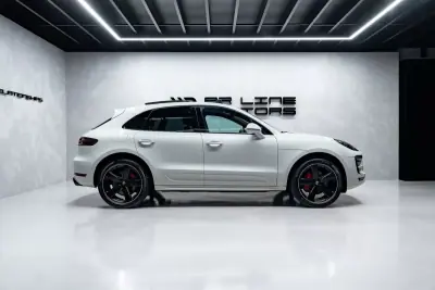 Porsche Macan 2016 - 49950 EUR, 131000 km - AUTO.MOTO.pt - 131000km - foto 7 de 53