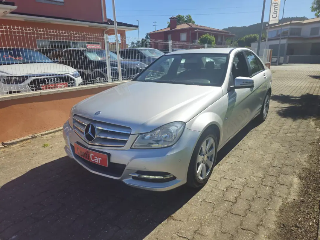 Mercedes-Benz C 200 2012 - 11990 EUR, 201378 km - 201378km - foto 3 de 12