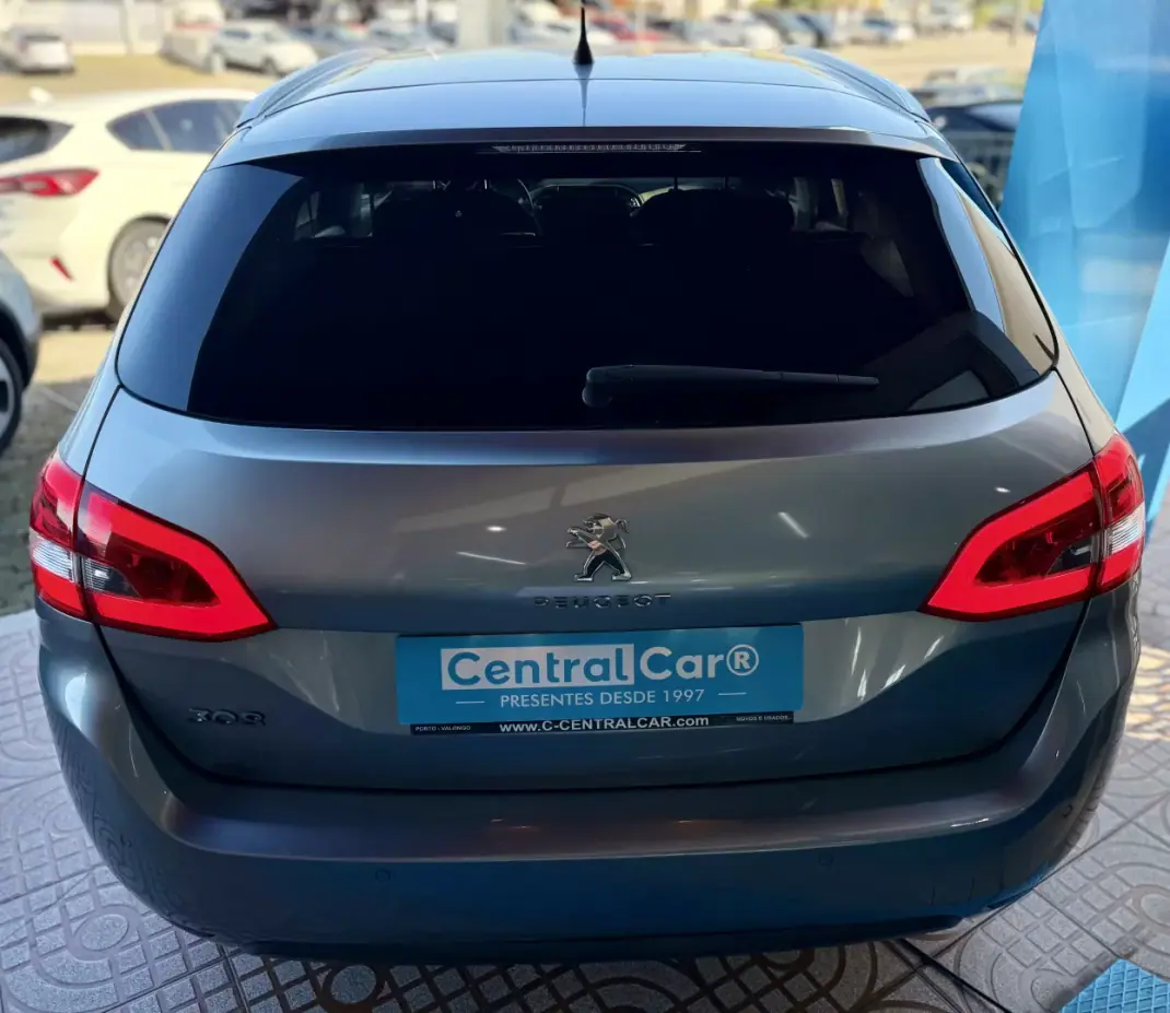 Peugeot 308 SW 2019 - 10950 EUR, 114000 km - 114000km - foto 10 de 25