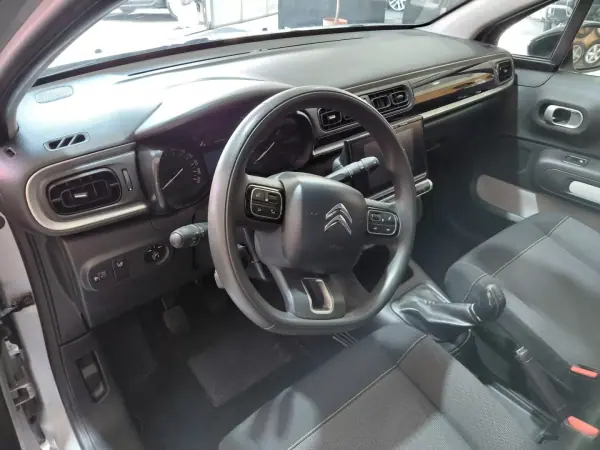 Citroën C3 2017 - 10900 EUR, 99000 km - AUTO.MOTO.pt - 99000km - foto 11 de 19