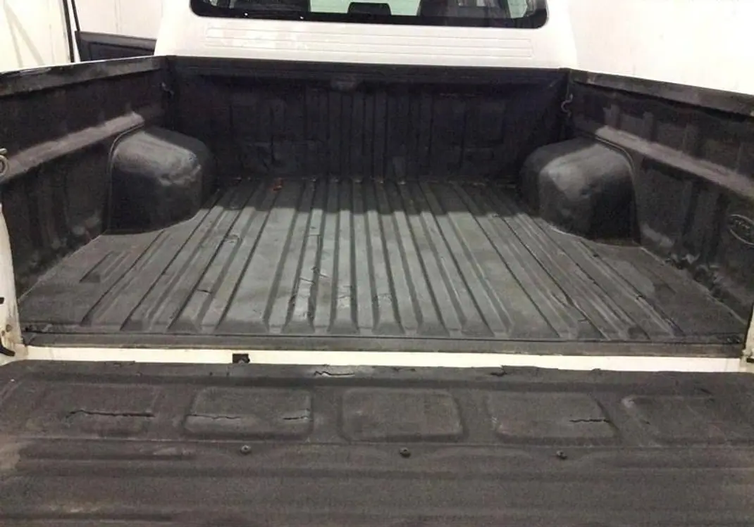 Toyota Hilux 2014 - 7000 EUR, 90000 km - 90000km - foto 6 de 7
