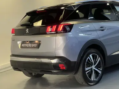 Peugeot 3008 2018 - 14990 EUR, 103000 km - 103000km - foto 32 de 35