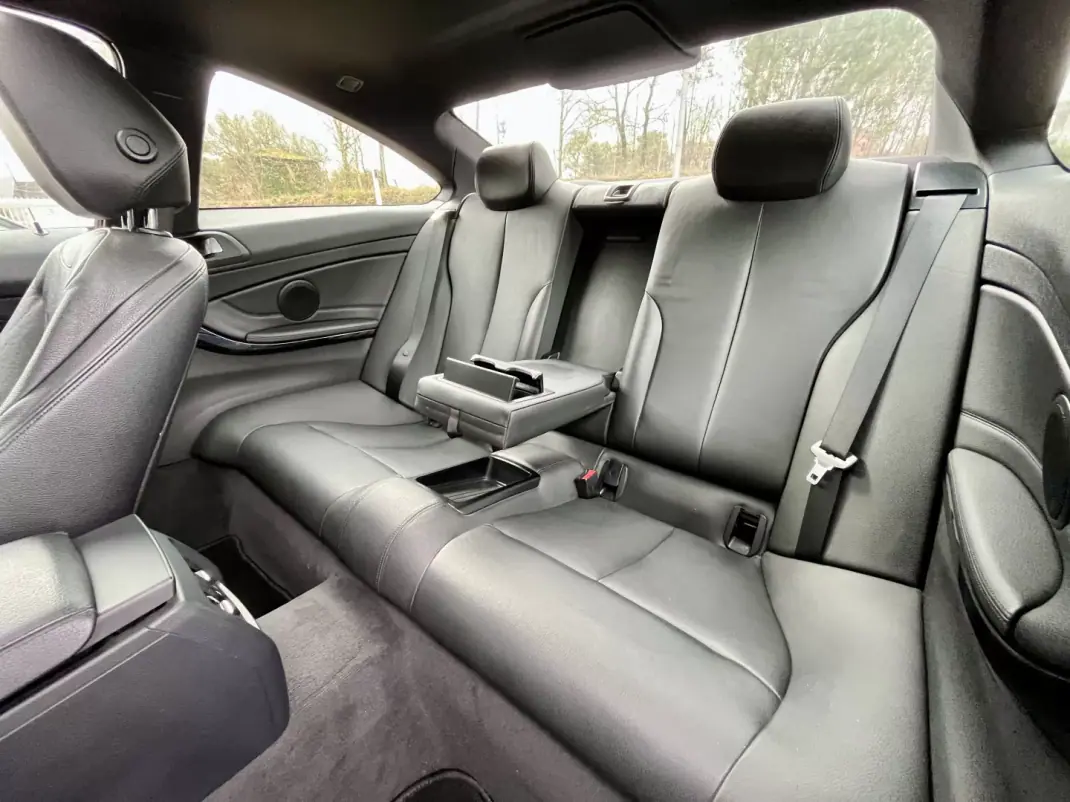 BMW 420 2013 - 22250 EUR, 222000 km - AUTO.MOTO.pt - 222000km - foto 16 de 36