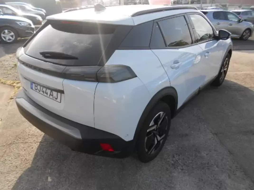 Peugeot 2008 2024 - 22500 EUR, 58498 km - AUTO.MOTO.pt - 58498km - foto 5 de 11