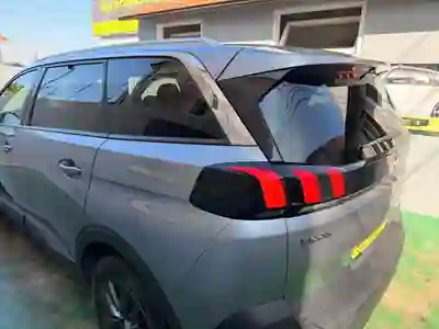 Peugeot 5008 2018 - 14900 EUR, 260000 km - foto 5 de 15