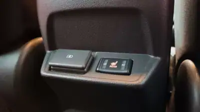Nissan Leaf 2020 - 20500 EUR, 56131 km - AUTO.MOTO.pt - 56131km - foto 69 de 77