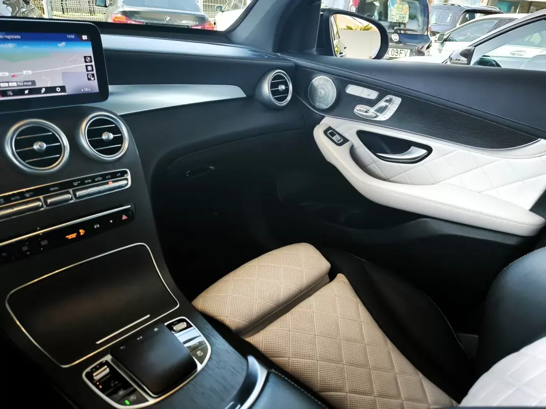 Mercedes-Benz GLC 220 2020 - 38950 EUR, 249800 km - AUTO.MOTO.pt - 249800km - foto 23 de 64