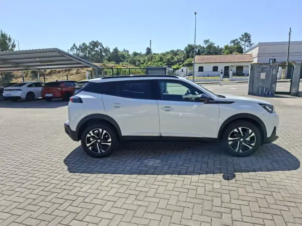 Peugeot 2008 2022 - 16750 EUR, 42500 km - AUTO.MOTO.pt - 42500km - foto 5 de 28
