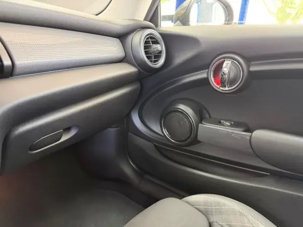 MINI 3 Portas 2014 - 10500 EUR, 164413 km - AUTO.MOTO.pt - 164413km - foto 3 de 25